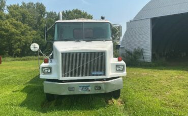 White-gmc-diesel-1994-white-1