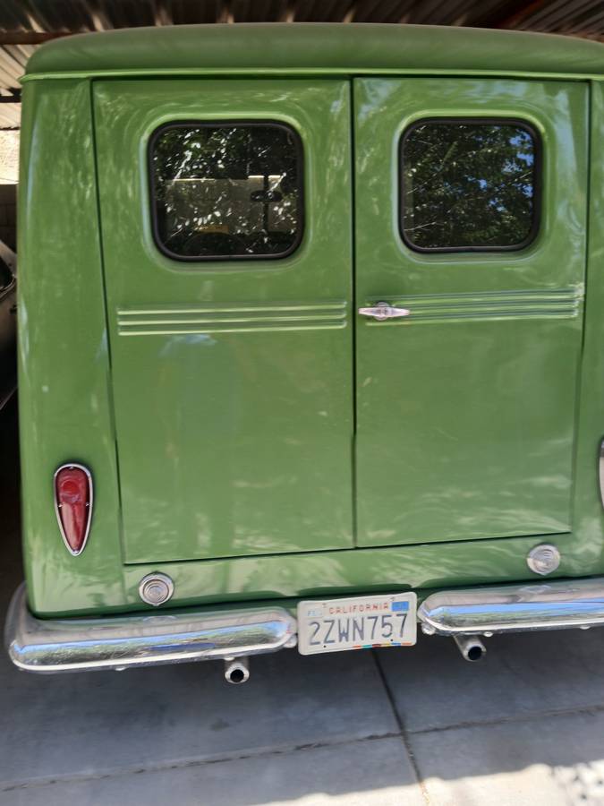 Willie-delivery-truck-1934-green-3