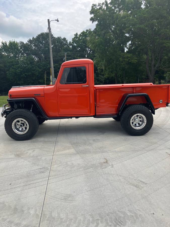 Willie-overland-pick-up-1947-orange-3