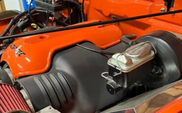 Willie-overland-pick-up-1947-orange-6