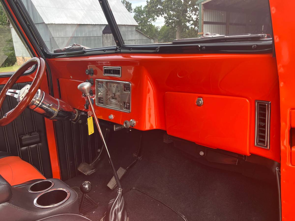 Willie-overland-pick-up-1947-orange-7
