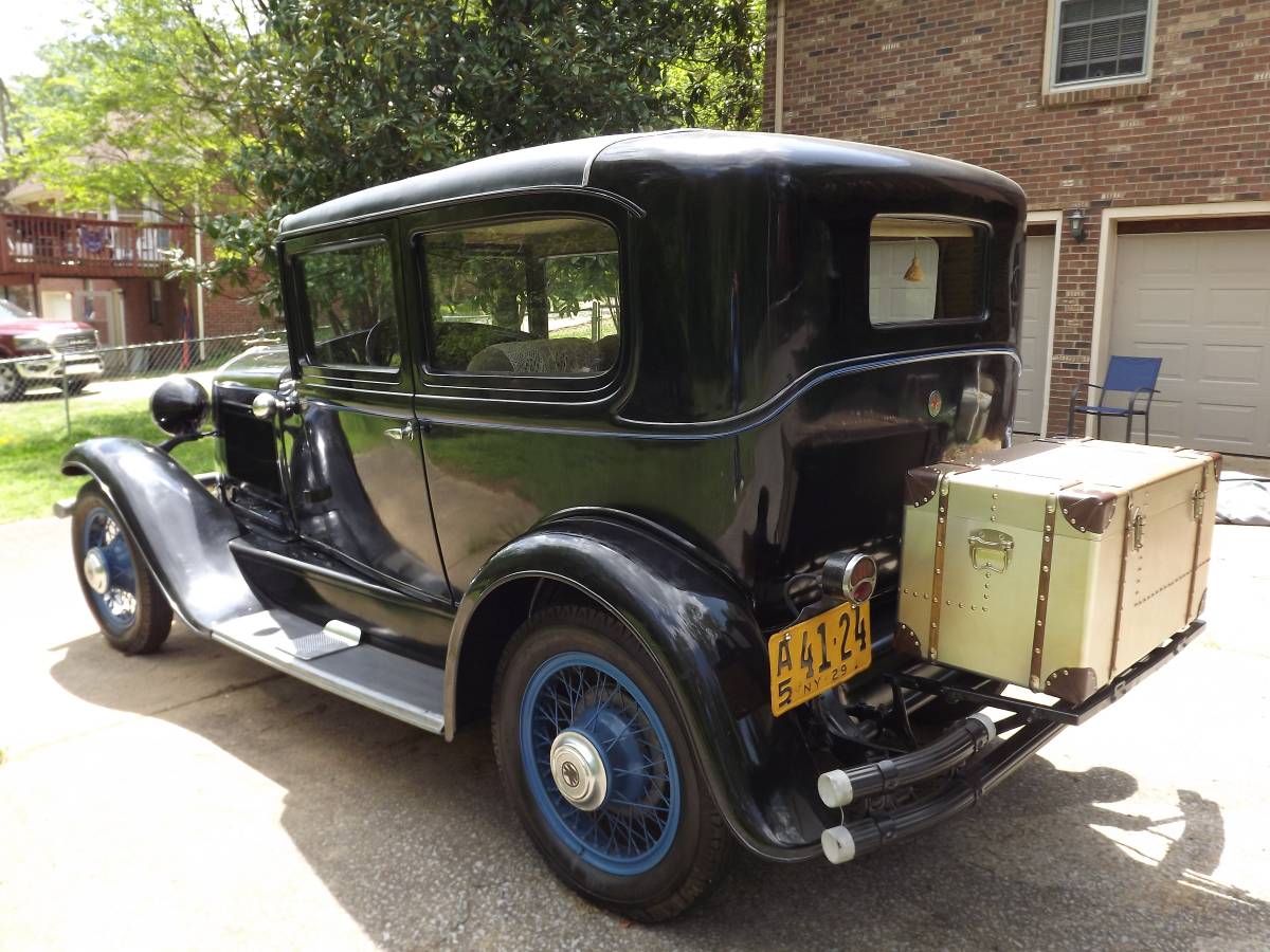 Willy-knight-1929-black-14
