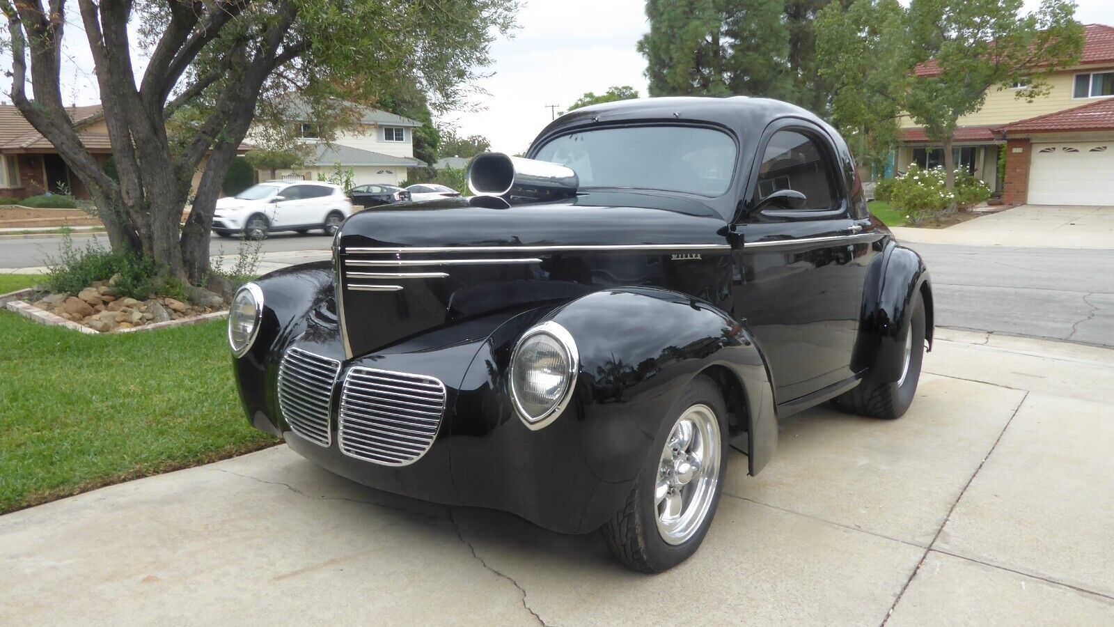Willys-1941-Coupe-3