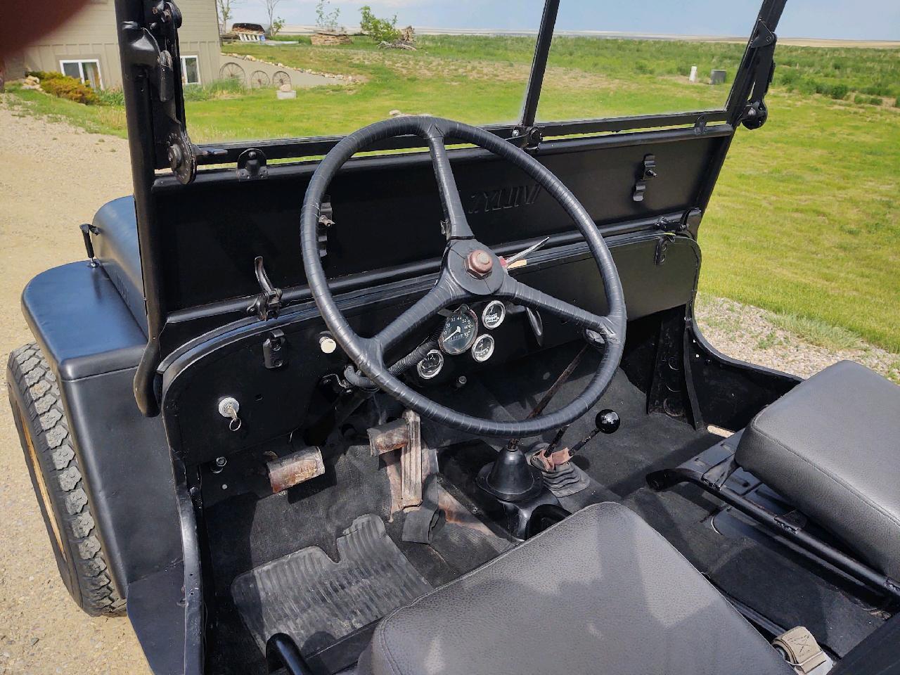 Willys-1948-Black-Blackgrey-4
