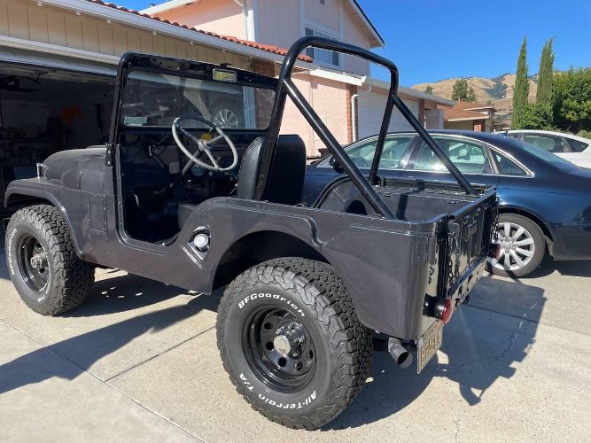 Willys-1955-Gray-3