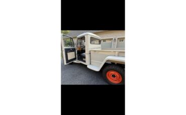 Willys-1960-GrayTan-BlackTan-10