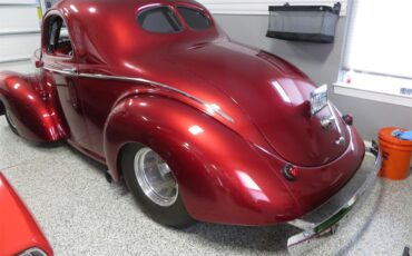 Willys-2-dr-coupe-1941-Red-Black-13