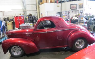 Willys-2-dr-coupe-1941-Red-Black-7