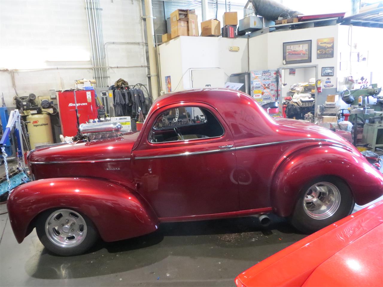 Willys-2-dr-coupe-1941-Red-Black-7