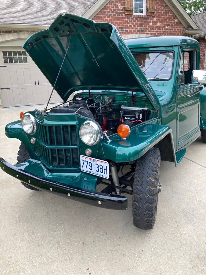Willys-4-wheel-drive-truck-1961-green-3