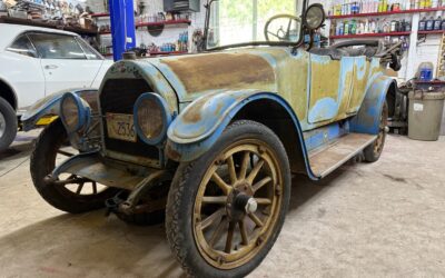 Willys 85-6 1917 Convertible