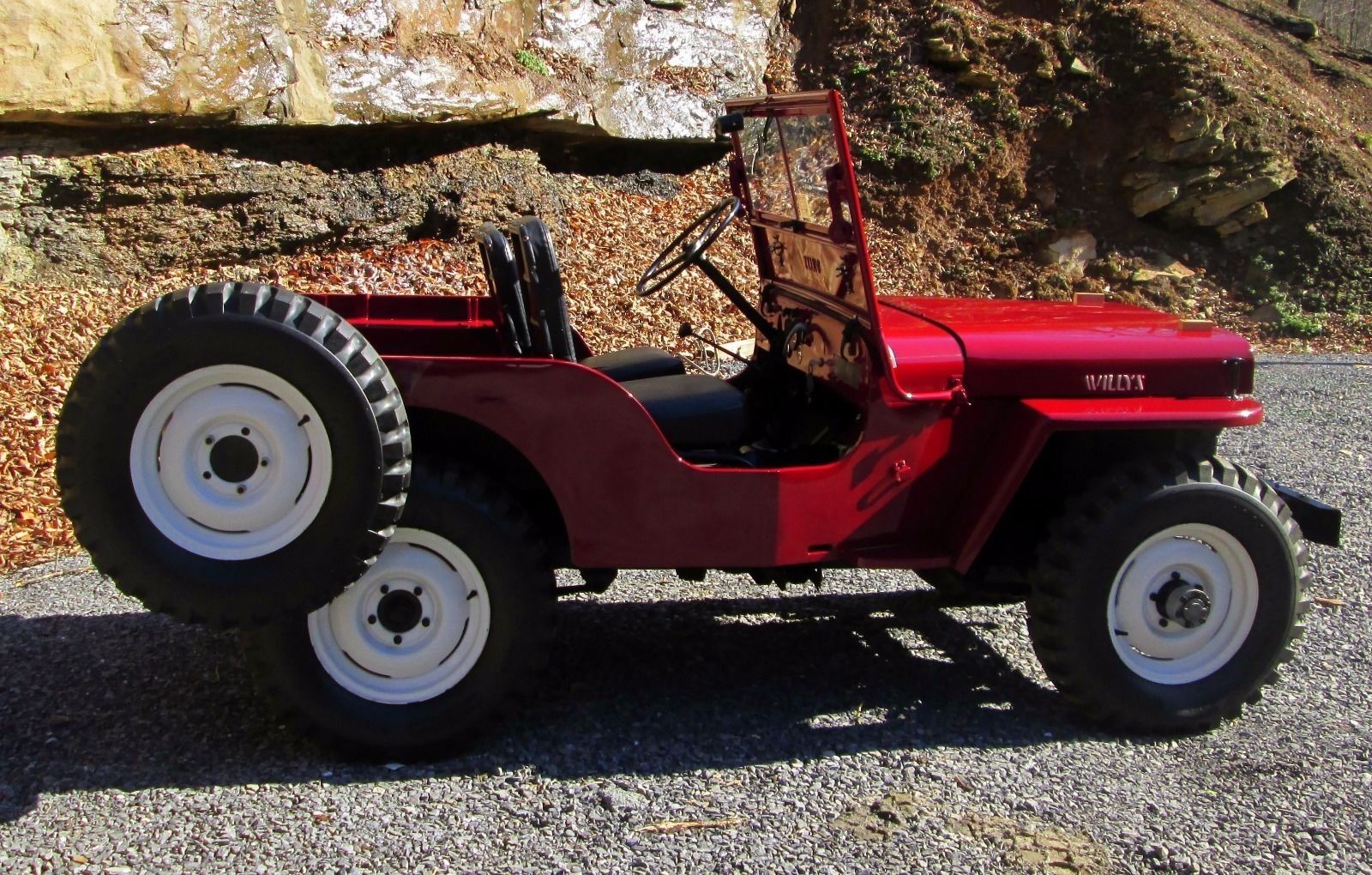 Willys-CJ2A-1947-Convertible-8