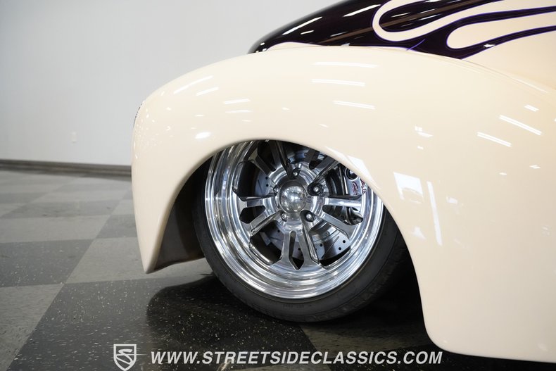 Willys-Coupe-1941-Deep-plum-candy-coral-17