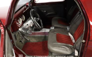 Willys-Coupe-1941-Razzling-Red-Dark-Gray-11