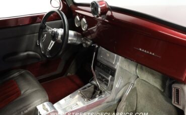 Willys-Coupe-1941-Razzling-Red-Dark-Gray-14