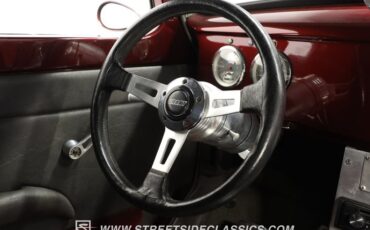 Willys-Coupe-1941-Razzling-Red-Dark-Gray-16