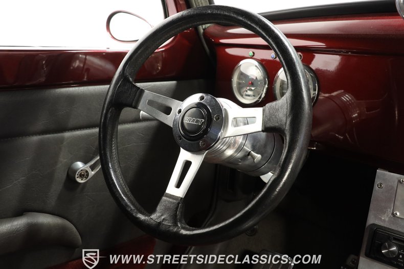 Willys-Coupe-1941-Razzling-Red-Dark-Gray-16