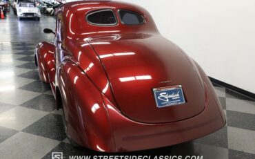 Willys-Coupe-1941-Razzling-Red-Dark-Gray-19