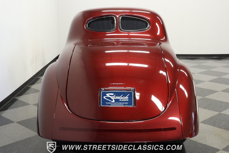 Willys-Coupe-1941-Razzling-Red-Dark-Gray-20