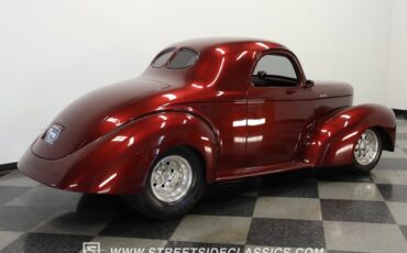 Willys-Coupe-1941-Razzling-Red-Dark-Gray-23