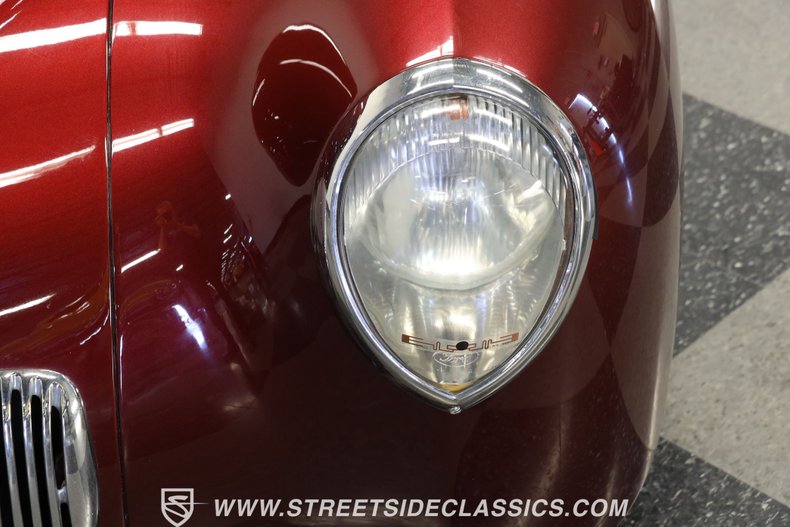 Willys-Coupe-1941-Razzling-Red-Dark-Gray-29