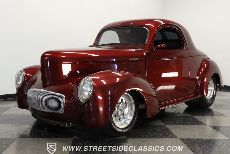 Willys-Coupe-1941-Razzling-Red-Dark-Gray-30