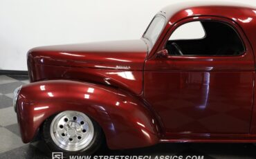 Willys-Coupe-1941-Razzling-Red-Dark-Gray-31