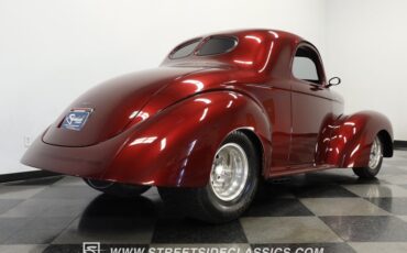 Willys-Coupe-1941-Razzling-Red-Dark-Gray-34