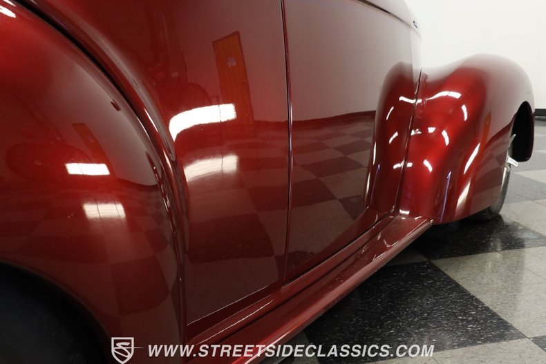 Willys-Coupe-1941-Razzling-Red-Dark-Gray-35