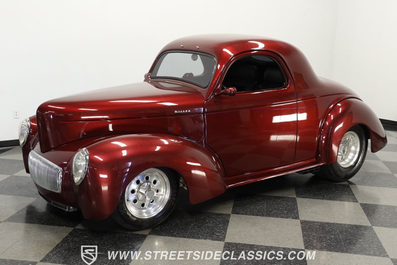 Willys-Coupe-1941-Razzling-Red-Dark-Gray-4