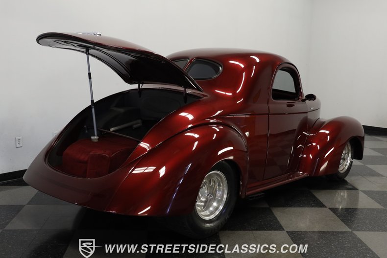 Willys-Coupe-1941-Razzling-Red-Dark-Gray-47