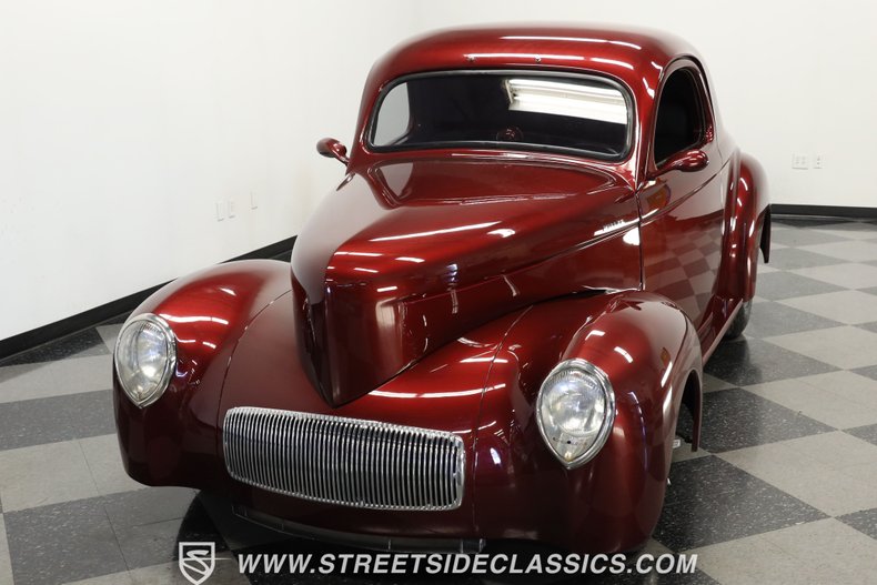 Willys-Coupe-1941-Razzling-Red-Dark-Gray-5
