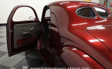 Willys-Coupe-1941-Razzling-Red-Dark-Gray-9