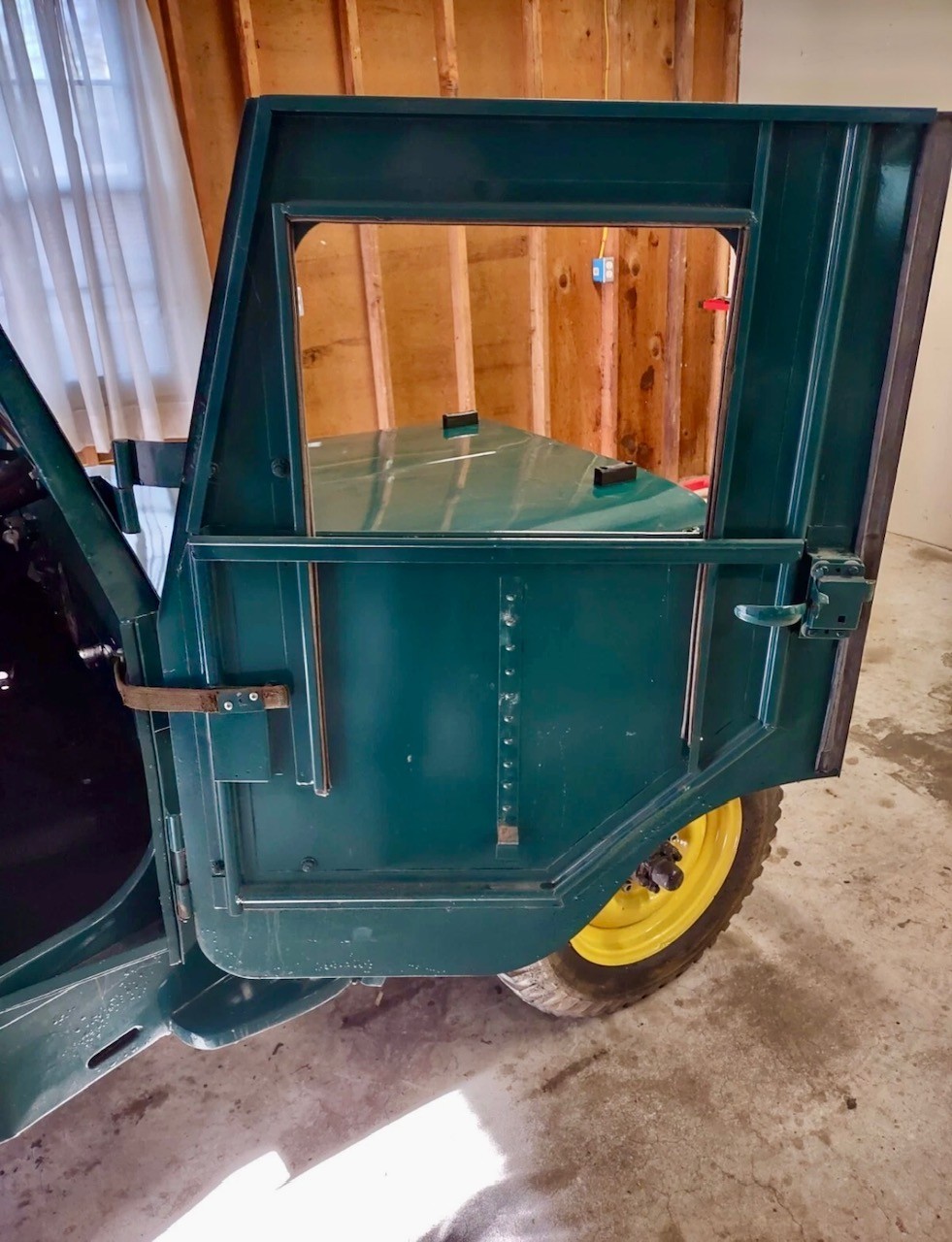 Willys-Jeep-CJ-2A-w-Koenig-Half-Cab-1946-SUV-23