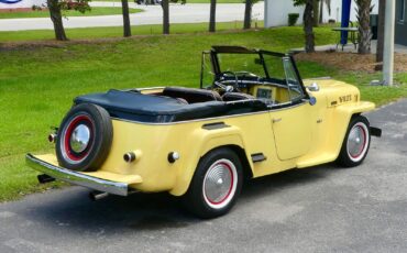 Willys-Jeepster-1949-Convertible-18
