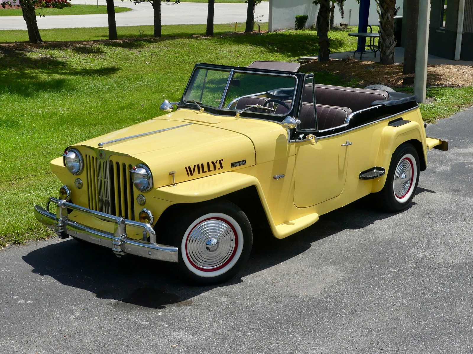 Willys-Jeepster-1949-Convertible-6