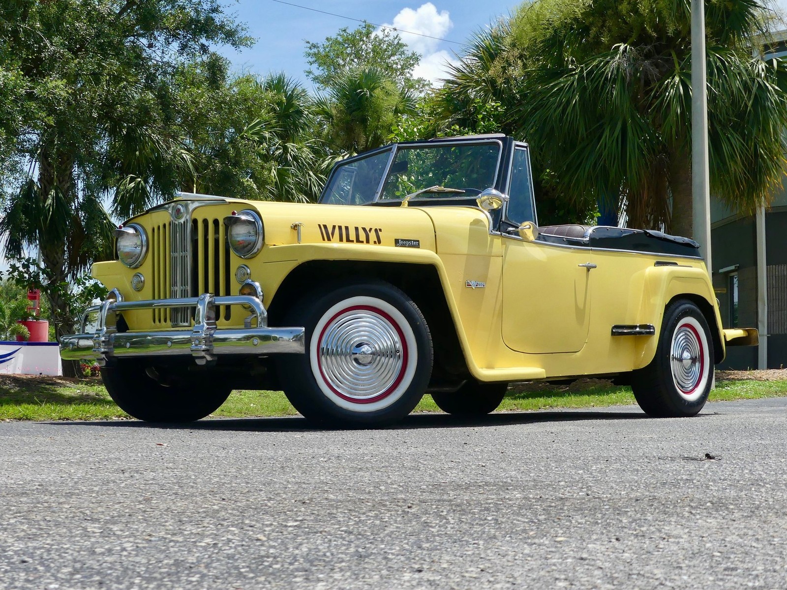 Willys-Jeepster-1949-Convertible-7