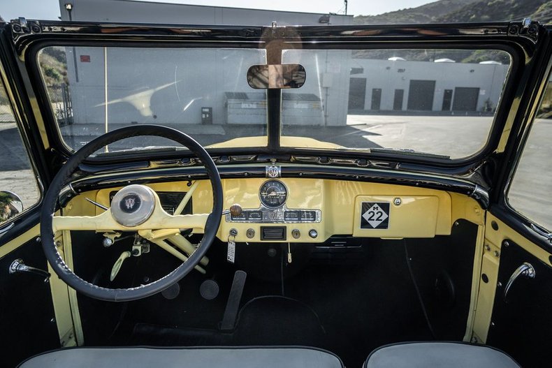 Willys-Jeepster-1950-YellowWhite-Black-9