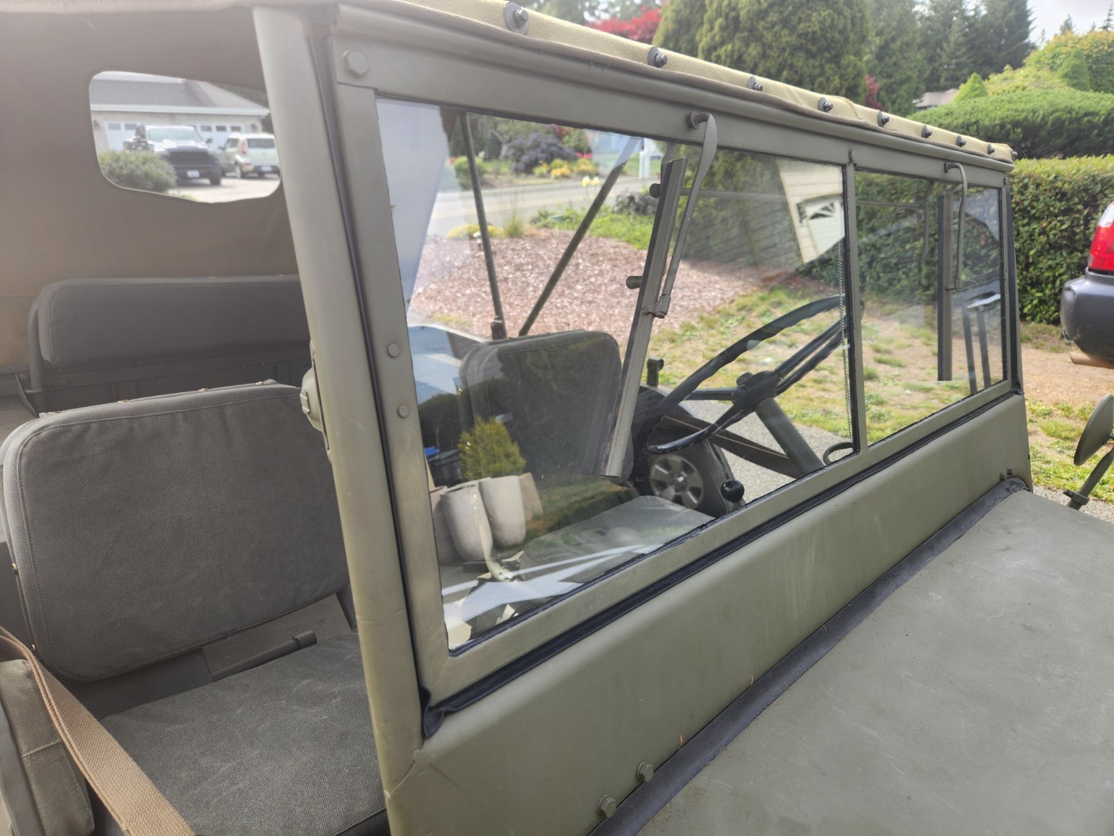 Willys-November-1941-Slat-Grill-Jeep-Fully-Restored-Original-Parts-1941-14