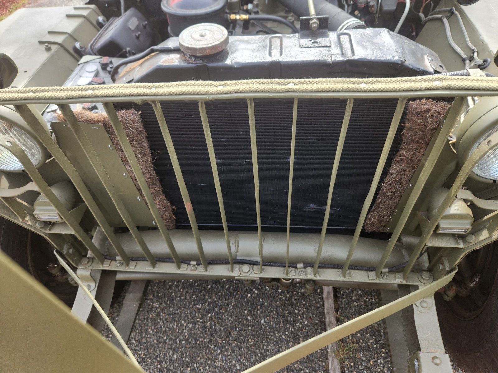 Willys-November-1941-Slat-Grill-Jeep-Fully-Restored-Original-Parts-1941-23