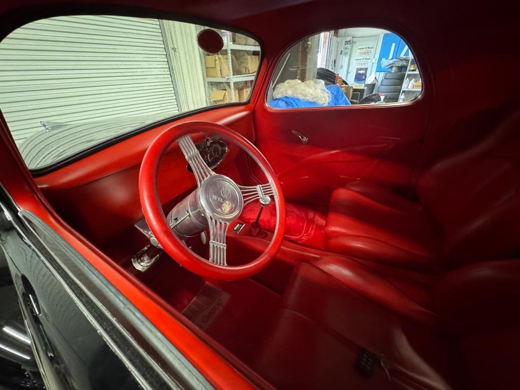 Willys-Other-1940-Black-Red-12