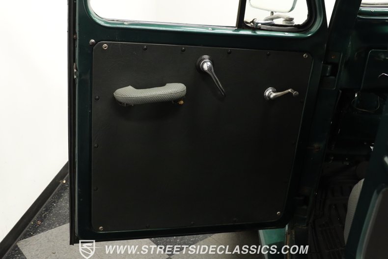 Willys-Other-1958-Green-Metallic-Gray-31