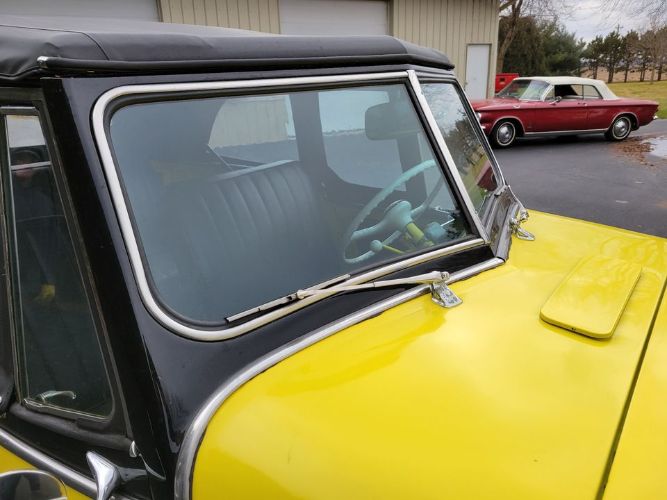 Willys-Overland-1948-Yellow-Black-13