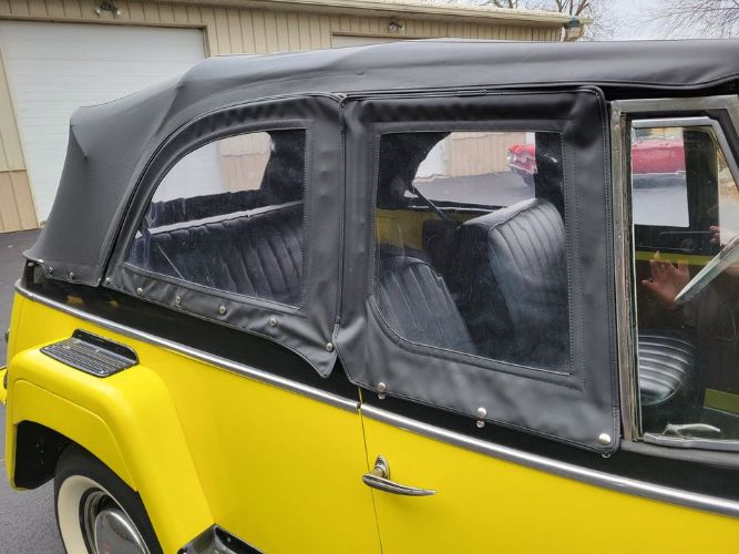 Willys-Overland-1948-Yellow-Black-14