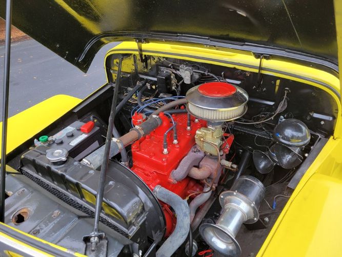 Willys-Overland-1948-Yellow-Black-4