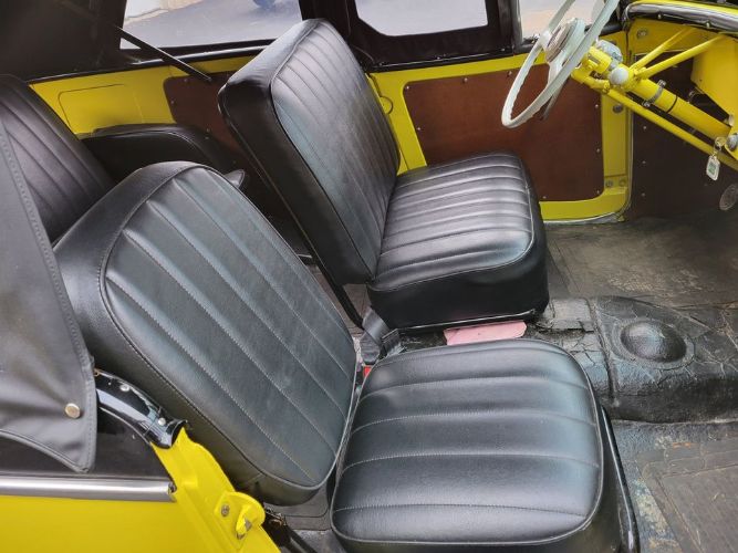 Willys-Overland-1948-Yellow-Black-8