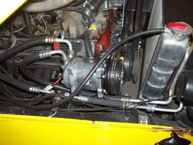 Willys-Overland-1956-5