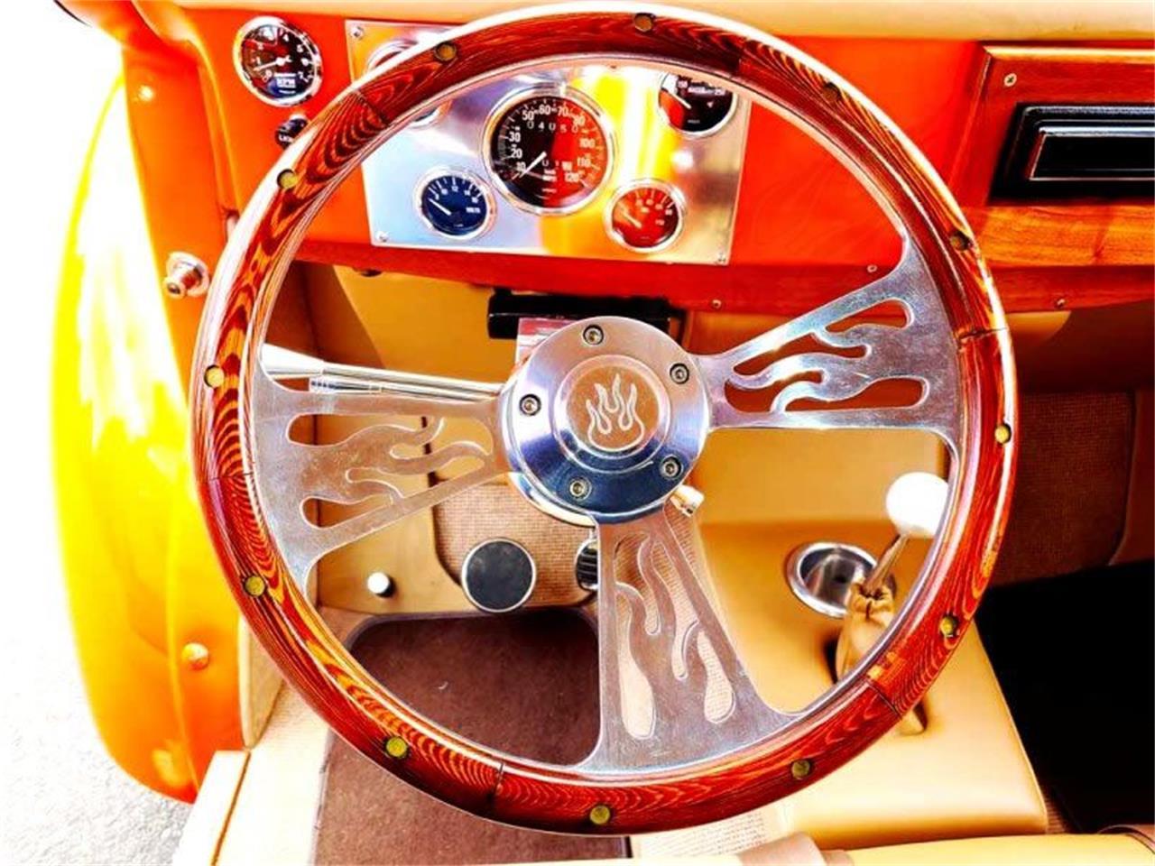 Willys-Pickup-1941-Tangelo-Pearl-Tan-13