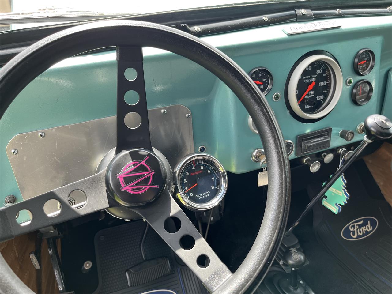 Willys-Pickup-1963-Light-Green-BlackGreen-wood-16