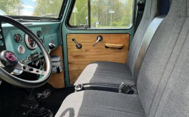 Willys-Pickup-1963-Light-Green-BlackGreen-wood-9